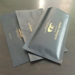 專業(yè)供應(yīng)高檔化妝品包裝袋、純鋁面膜包裝袋、三邊封鋁箔袋