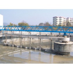 重慶沃利克環(huán)保半橋式中心傳動吸刮泥機怎么樣，重慶半橋式中心傳動吸刮泥機