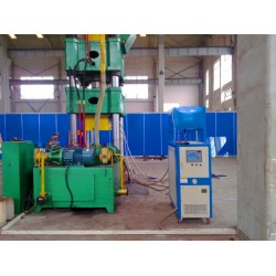 油式溫度控制機，導熱油模溫機，液壓模具油加熱器