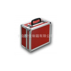 專業(yè)生產(chǎn)各種航空鋁箱，工具鋁箱，醫(yī)療鋁箱