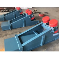 GZG、GZGF系列自同步慣性振動(dòng)給料機(jī)