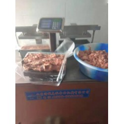 進(jìn)口肥牛肉磚機(jī)，加工肥牛板、肥牛肉卷設(shè)備和成型技術(shù)