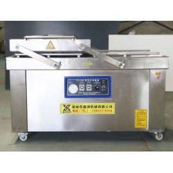 廠家定制帶湯汁產品真空包裝機，人參酒真空包裝機