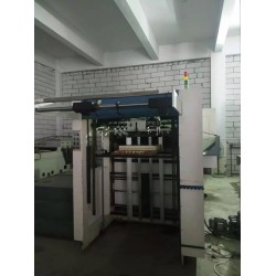 二手1080全自動(dòng)平壓平模切機(jī)，全自動(dòng)啤機(jī)
