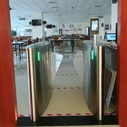 機(jī)關(guān)食堂專(zhuān)用人臉識(shí)別消費(fèi)機(jī)擺閘通道